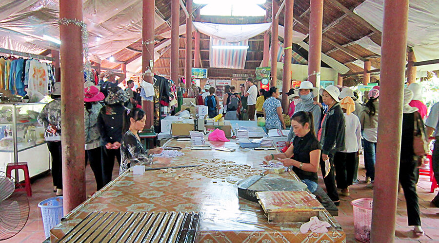 coconut candy factory in Phung islet