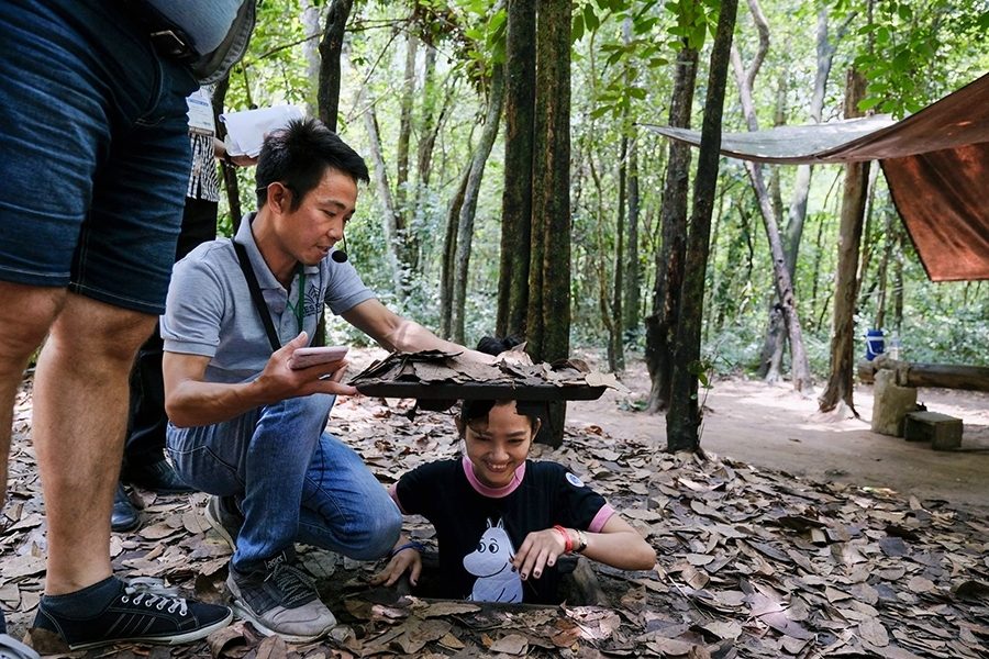 Cu chi tunnels