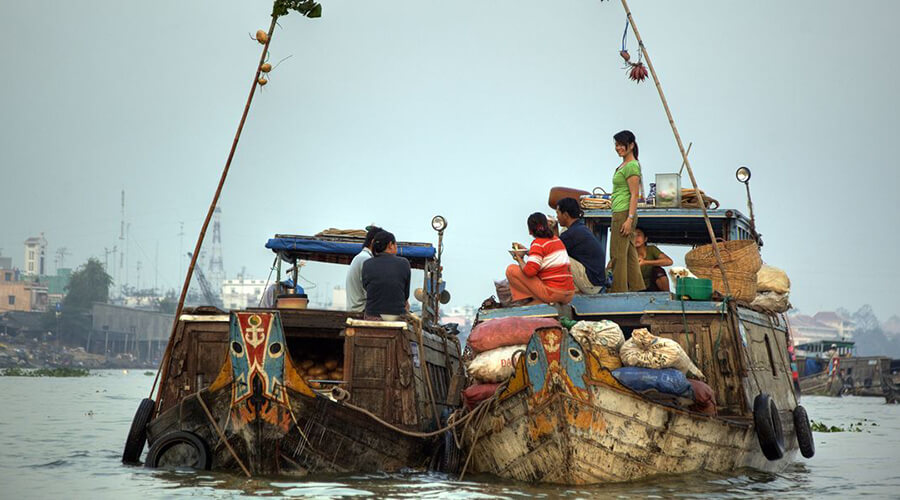 Cai Be floating market