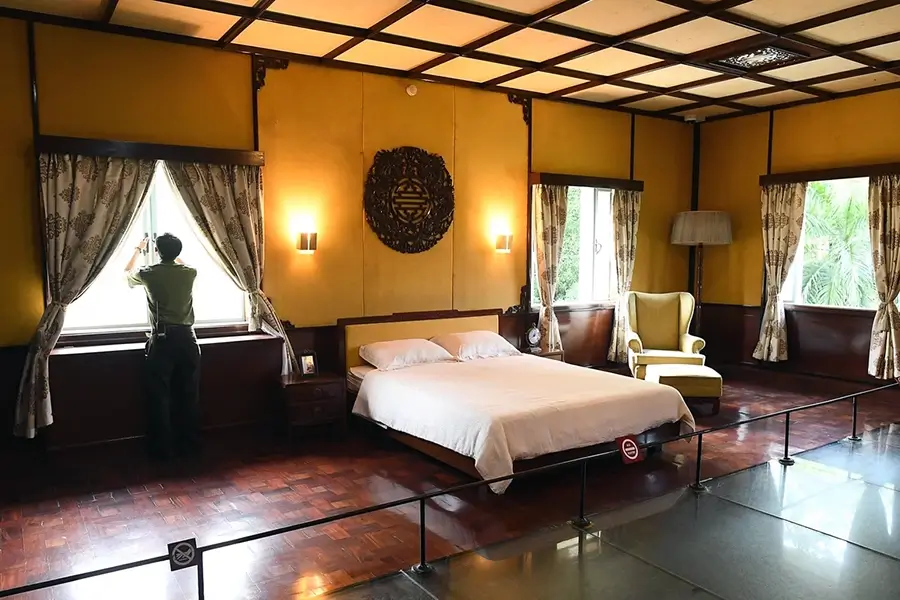 sleeping room of Mr. Nguyen Cao Ky in Independence Palace
