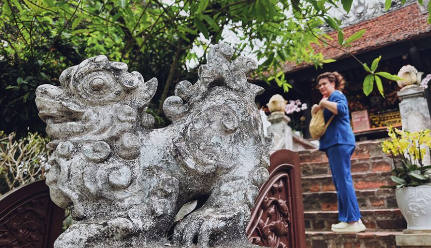 mythical animal in One Pillar Pagoda