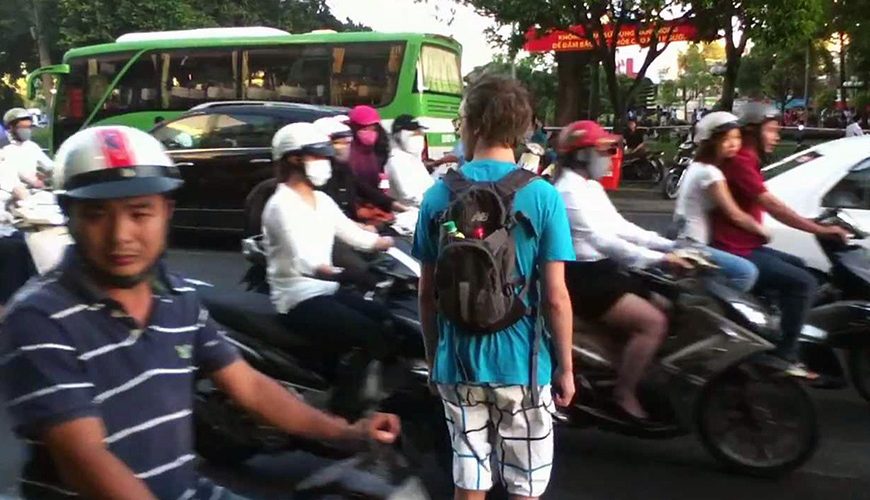 cross the road in Vietnam