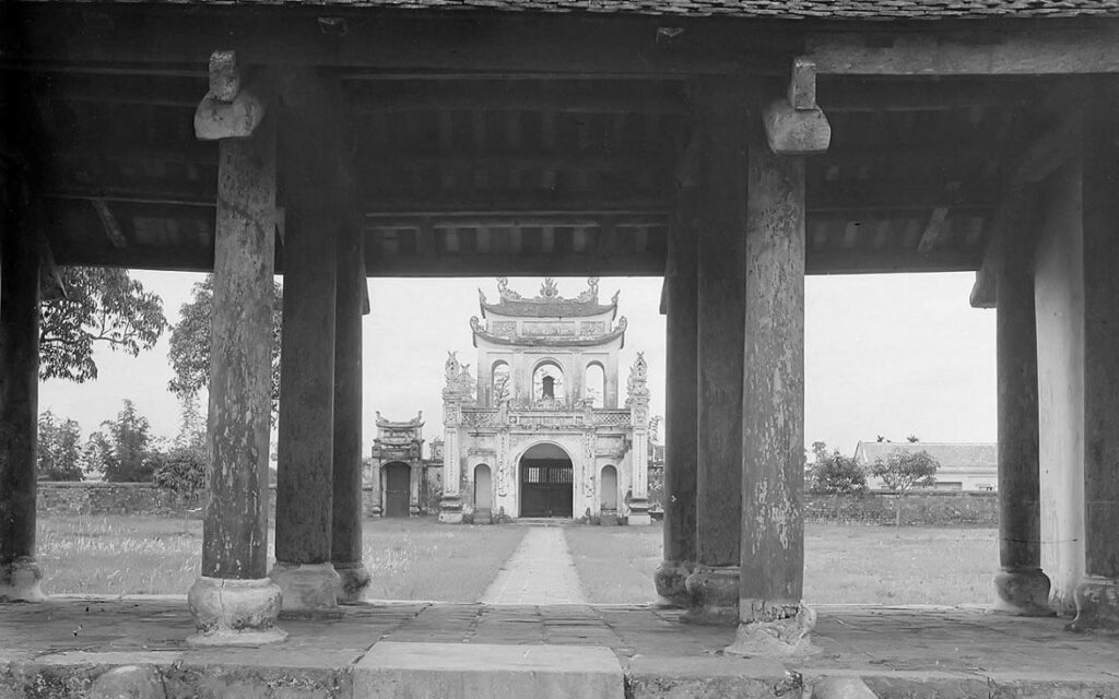 old photo of Temple of Literature, Ha Noi