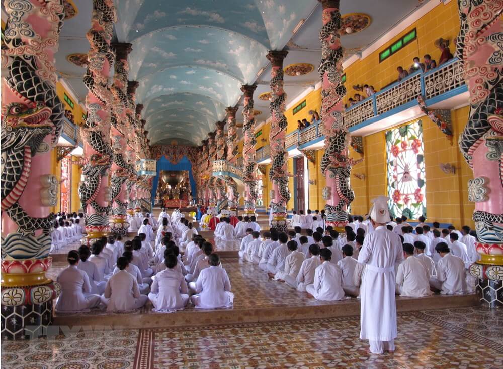 Cao Dai holy see inside