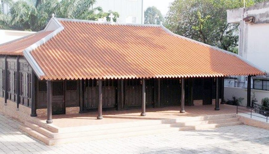 Tan Xa Palace