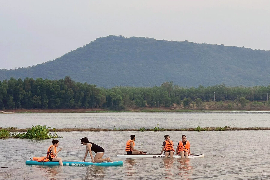 kayak Dau Tieng Reservoir
