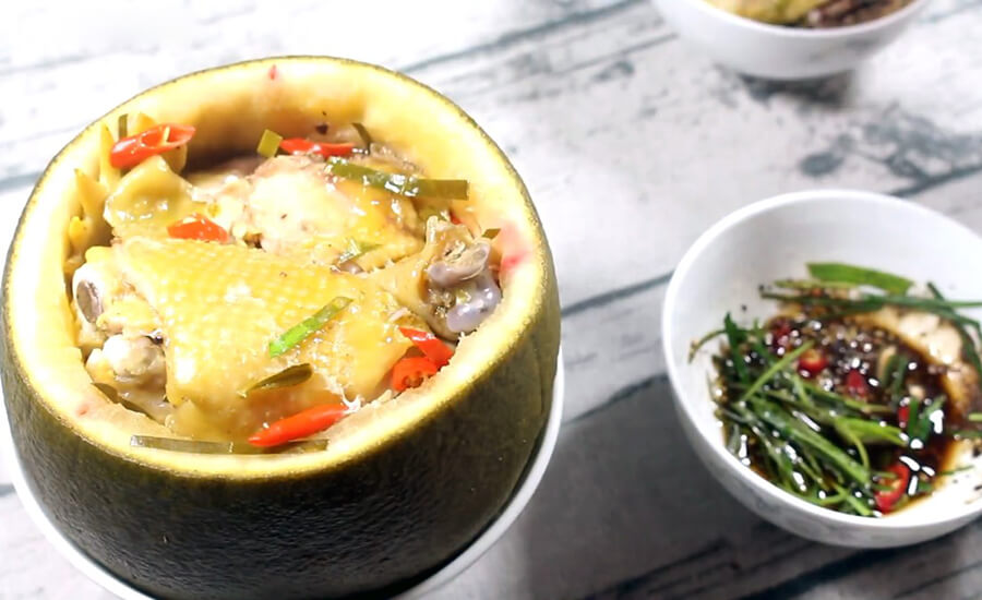 Steamed chicken with grapefruit
