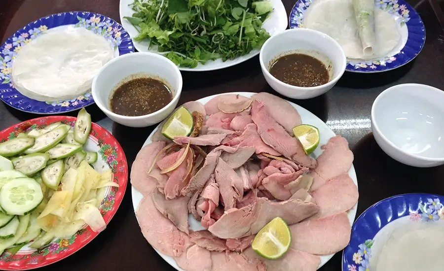 Grilled veal Cau Mong