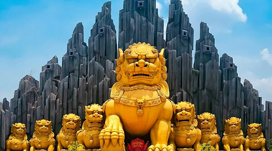 Suoi Tien Theme park