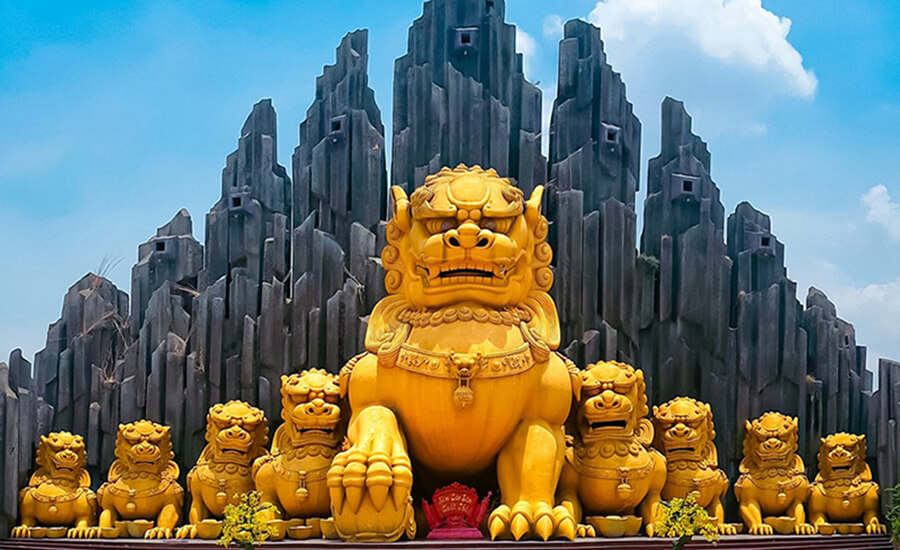 Suoi Tien Theme park