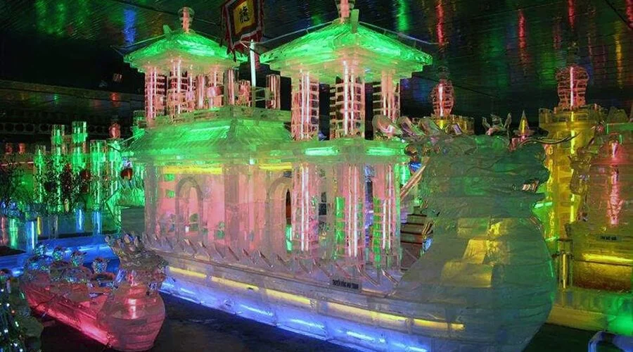 Snow house in Dam Sen