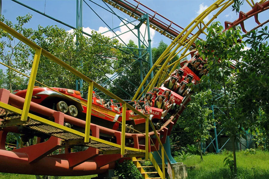 spinning coaster in Dam Sen Park