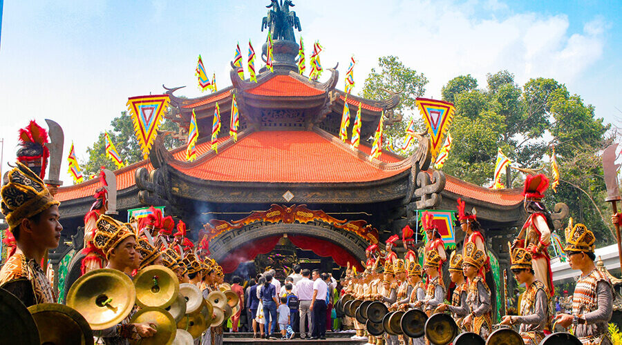 Hung King Festival in Suoi Tien