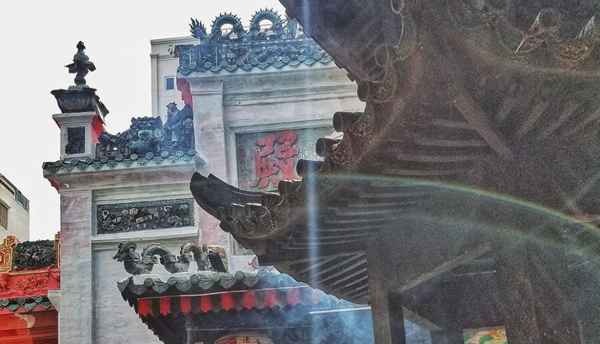 roof of Jade Emperor Pagoda