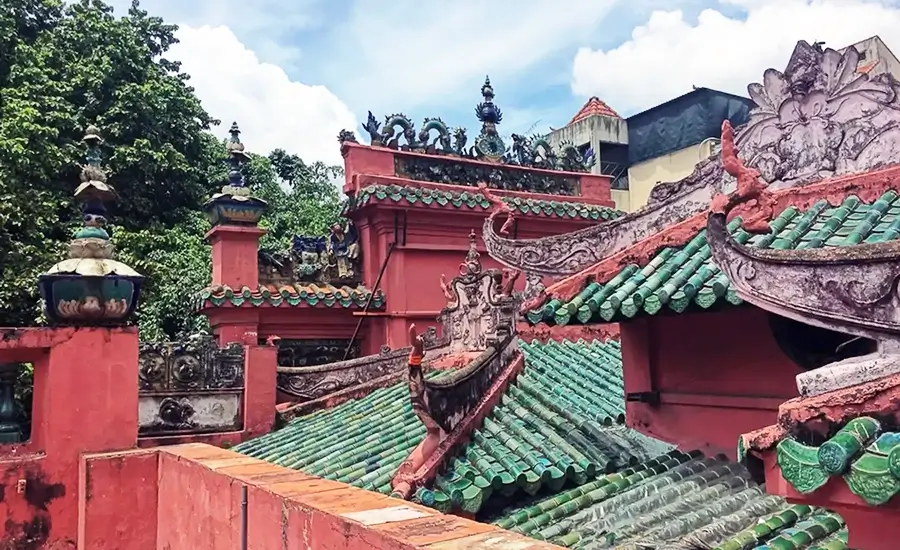 roof of Jade EmperorPagoda