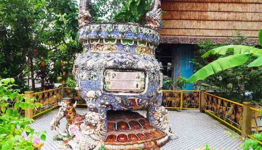 Coconut religion relic area