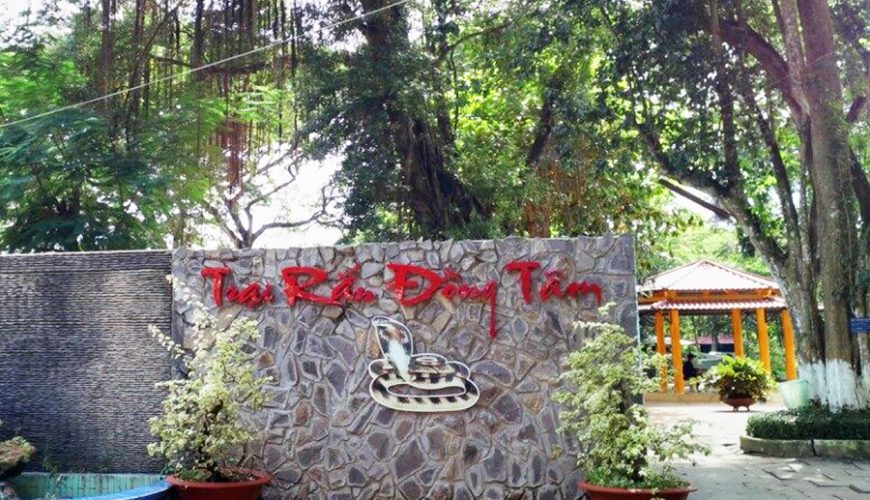 Dong Tam snake farm