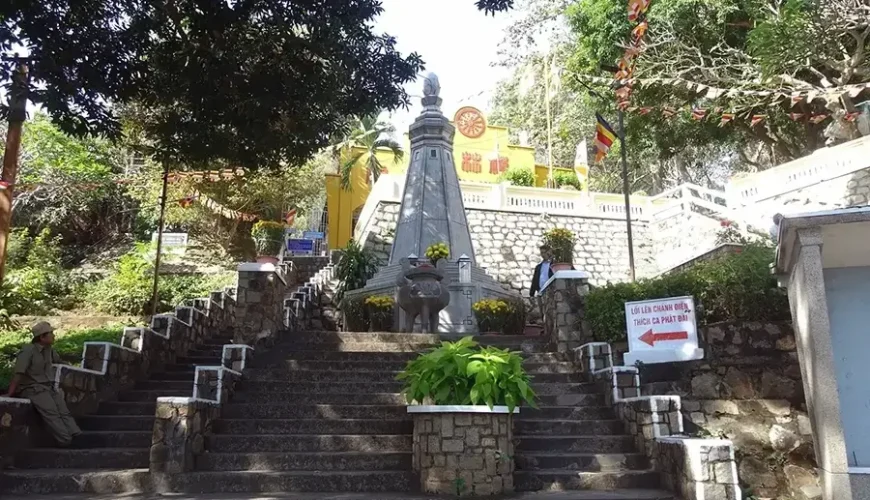 Thích Ca Phật Đài