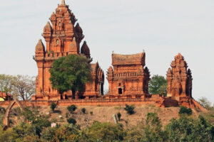 Poshanu Tower in Mui Ne