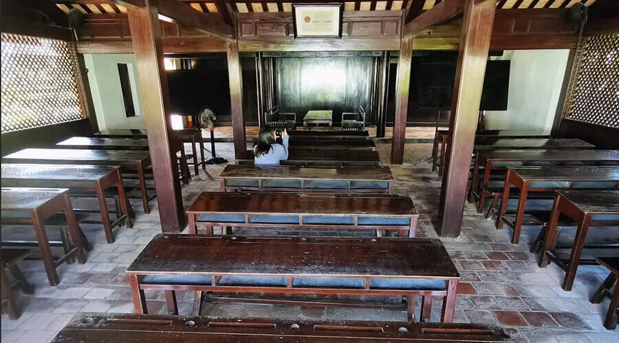 Duc Thanh School | Imprinted with President Hồ Chí Minh