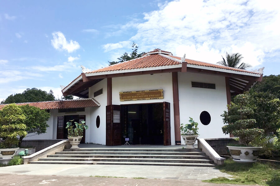 Nguyen Sinh Sac Relic Site