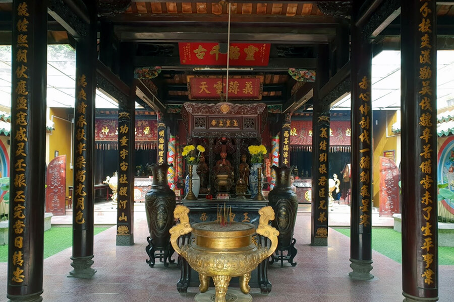 Ong Temple (Phuoc Minh Cung)