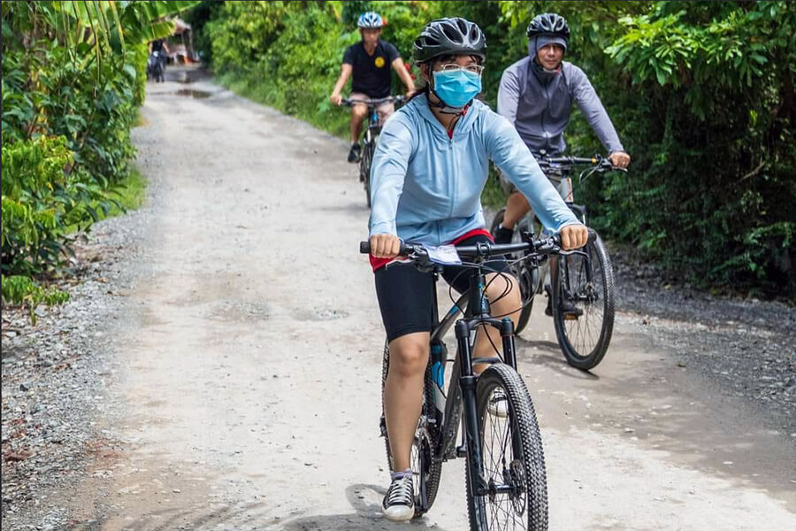 Cycling trip in Tam Hiep islet