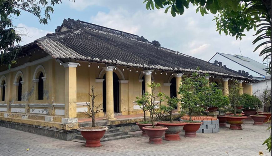 Vinh Long ancient house ecological area