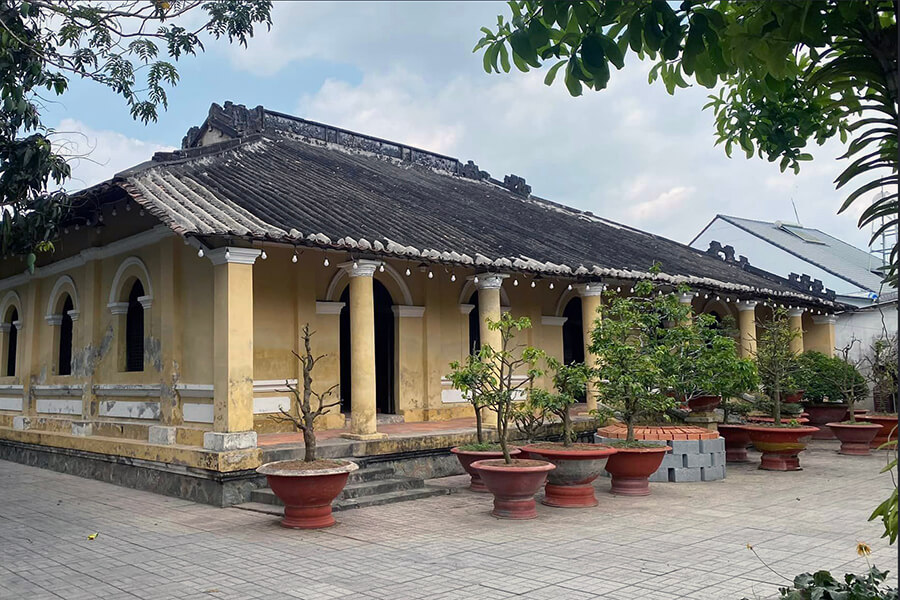 Vinh Long ancient house ecological area