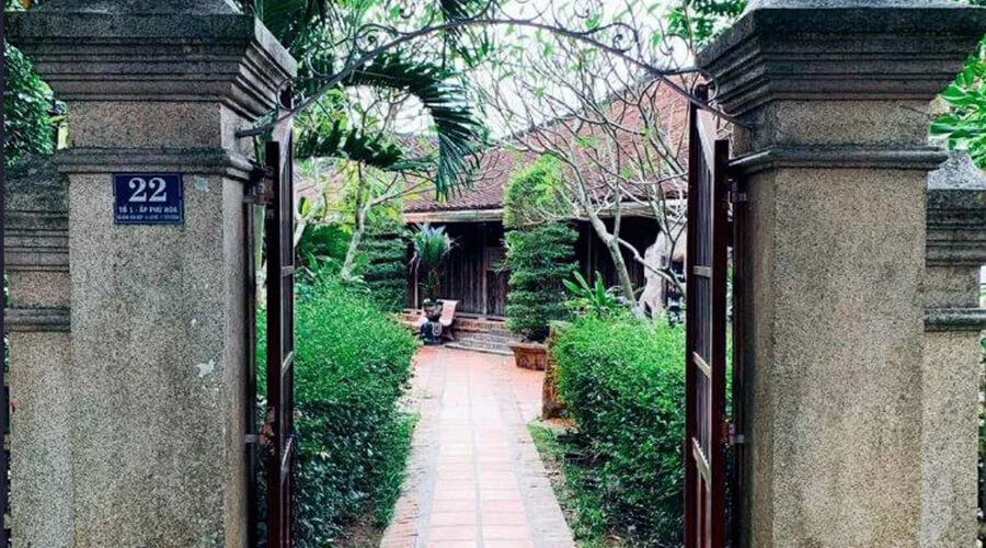 Dong Hoa Hiep ancient village