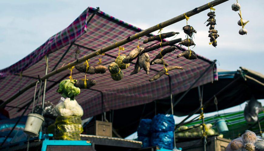 Nga Nam Floating Market