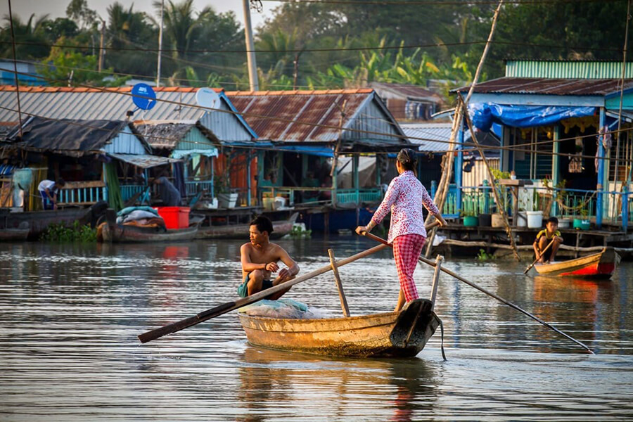 Chau Doc floating village 