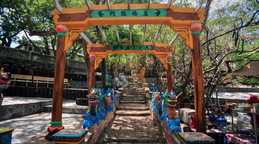 Co Thach Pagoda