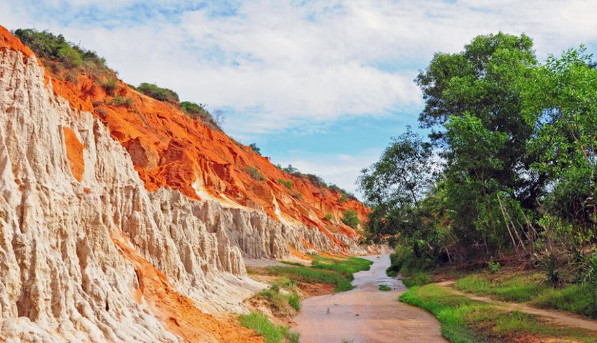 Fairy Stream (Suoi Tien)