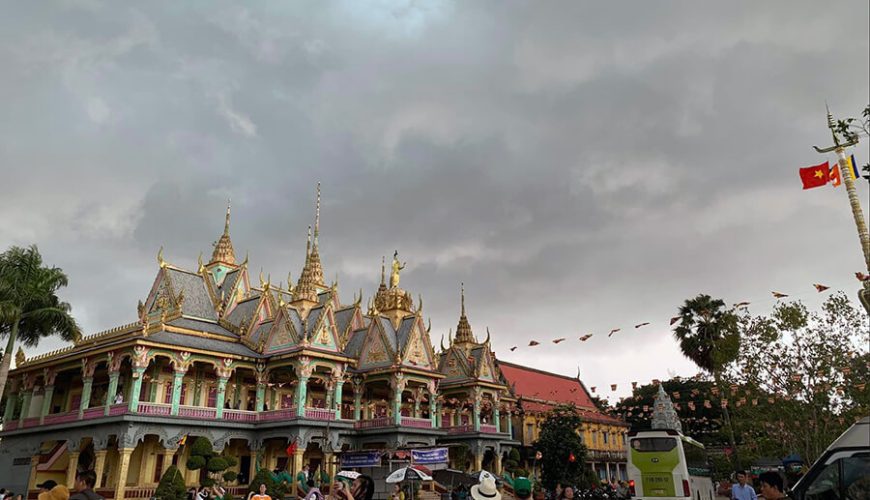 Som Rong Pagoda