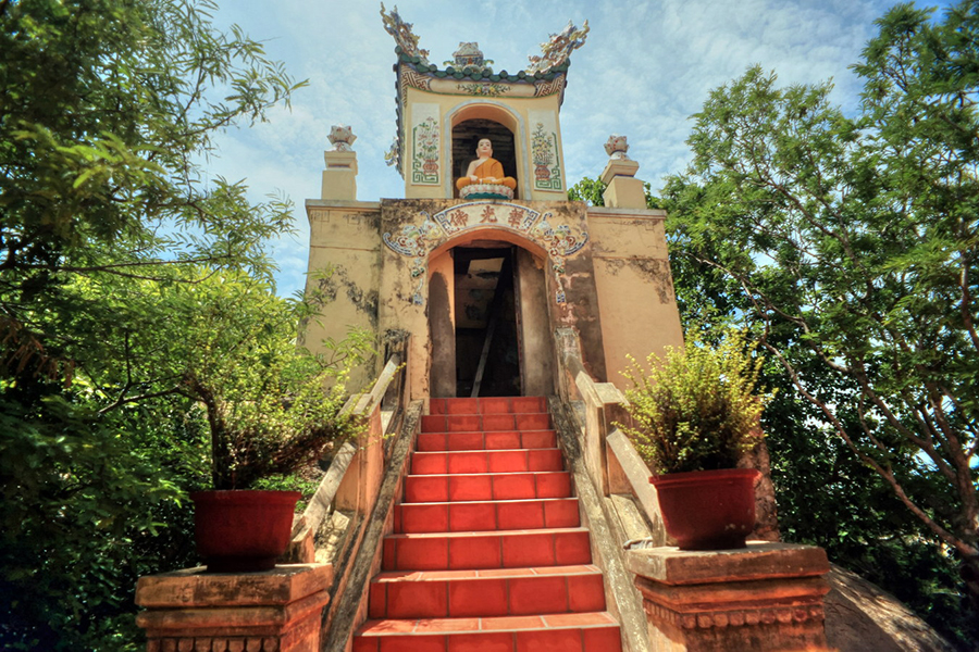 Co Thach Pagoda Binh Thuan