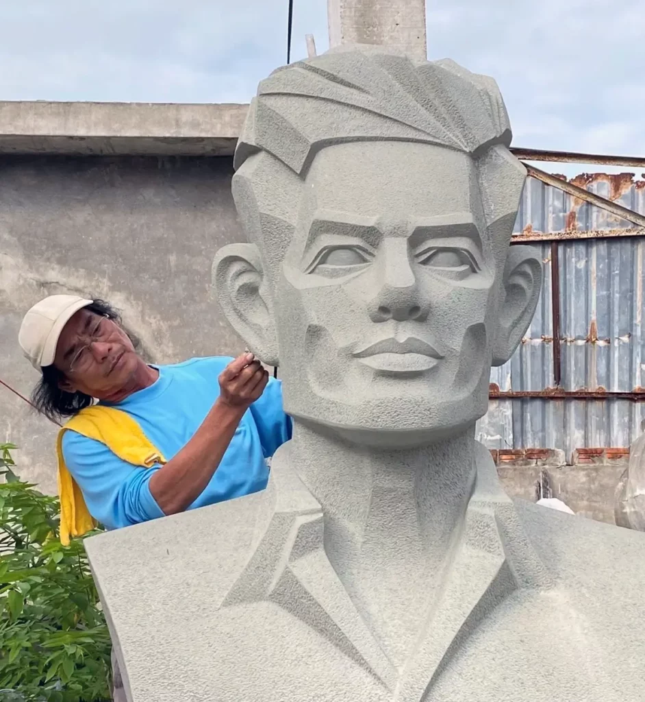 Non Nuoc Marble carving village