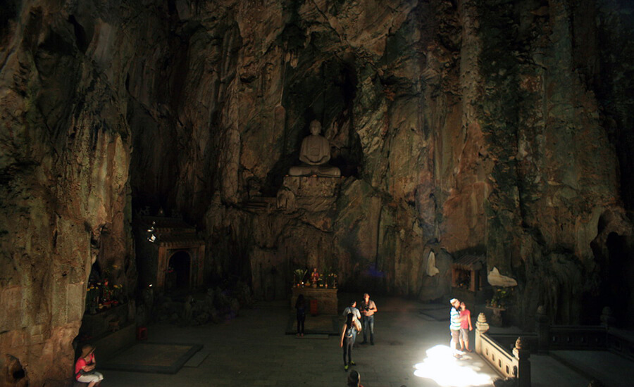 Huyen Khong Cave