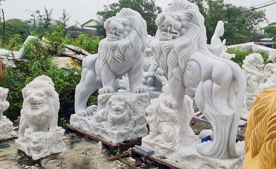 Non Nuoc Marble carving village