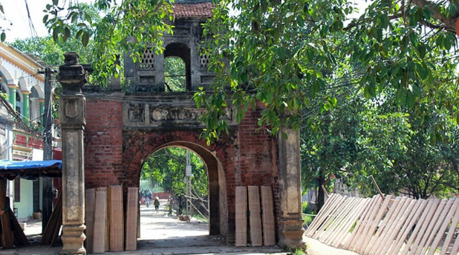 Phong Nam Ancient village