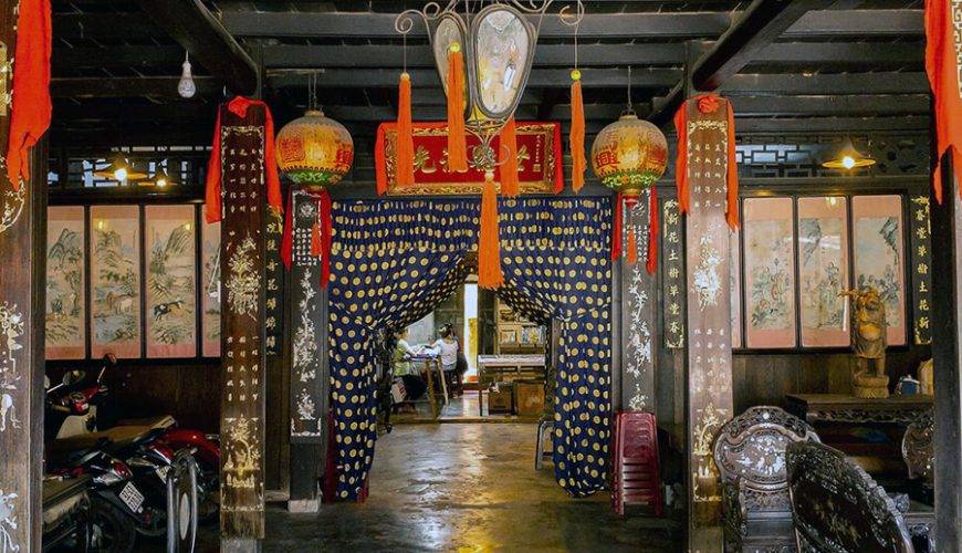 Phung Hung ancient house