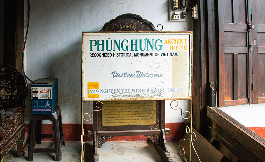 Phung Hung ancient house