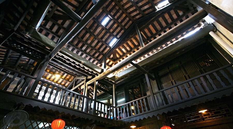 Phung Hung ancient house