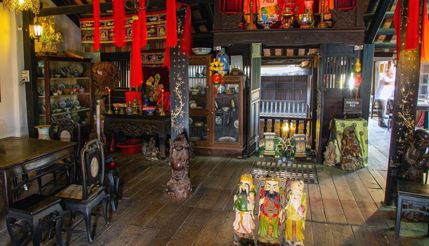 Phung Hung ancient house