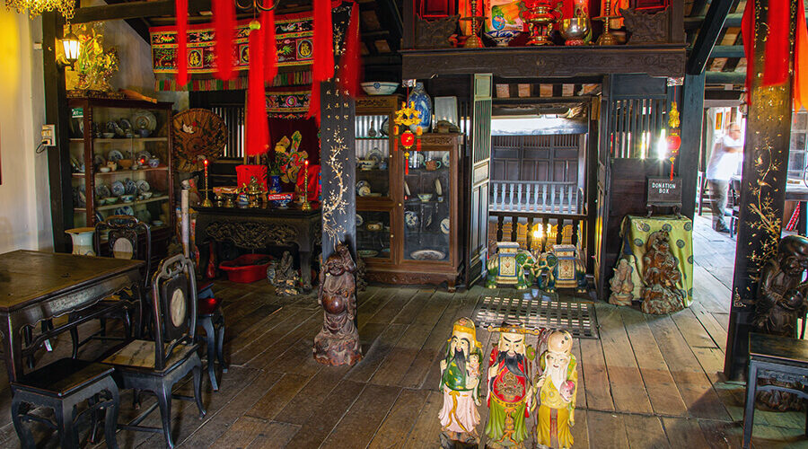 Phung Hung ancient house