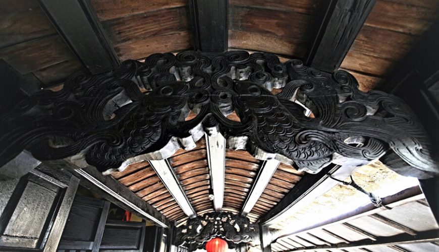 Phung Hung ancient house