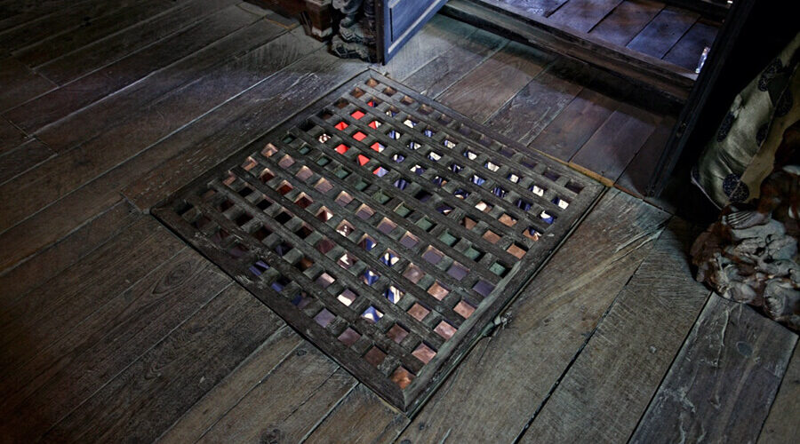 Phung Hung ancient house