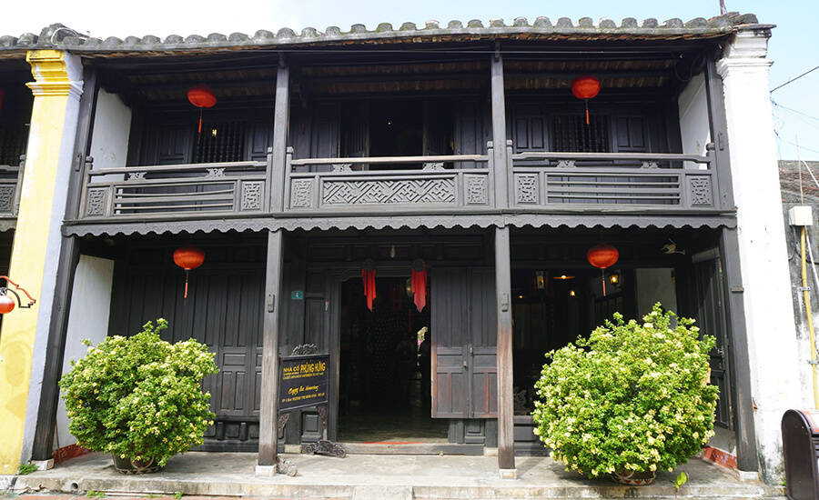 Phung Hung ancient house