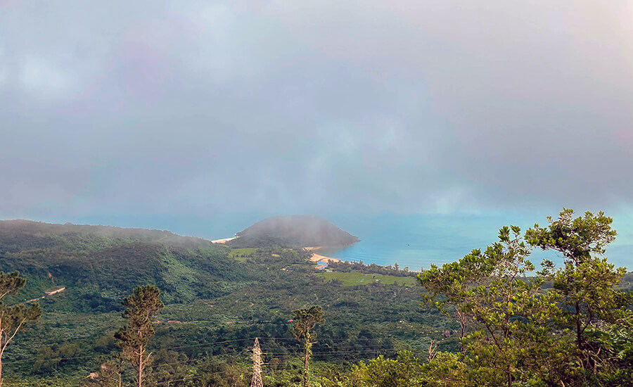 hunt cloud in Hai Van