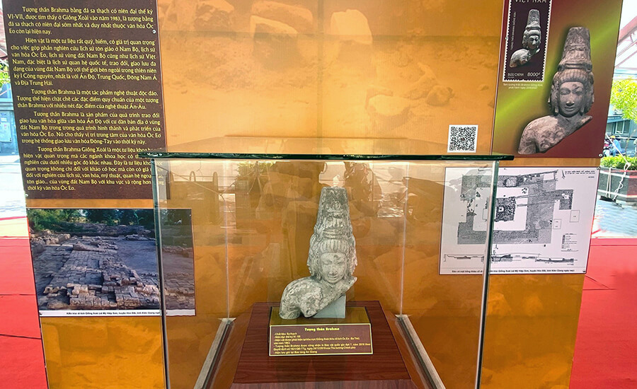 statue of Brahma Giong Xoai